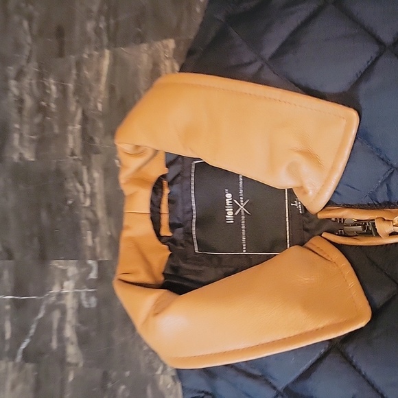 Lifetime Collective quilted ladies jacket large - Picture 2 of 6